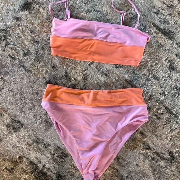 Lovers + Friends Bikini Set - Picture 3 of 9